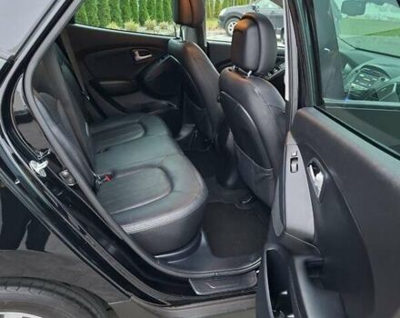 Черный Хендай их35, объемом двигателя 2 л и пробегом 237 тыс. км за 15600 $, фото 16 на Automoto.ua