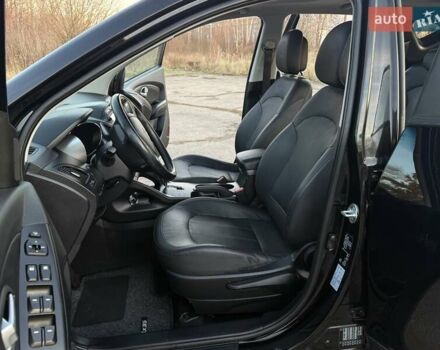 Черный Хендай их35, объемом двигателя 2 л и пробегом 182 тыс. км за 14650 $, фото 66 на Automoto.ua