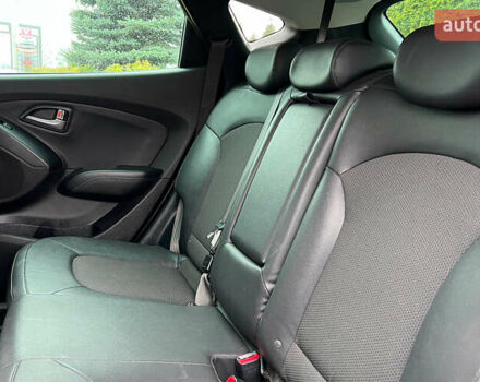 Чорний Хендай іх35, об'ємом двигуна 2 л та пробігом 238 тис. км за 15650 $, фото 19 на Automoto.ua