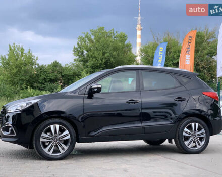 Черный Хендай их35, объемом двигателя 2 л и пробегом 214 тыс. км за 14999 $, фото 11 на Automoto.ua