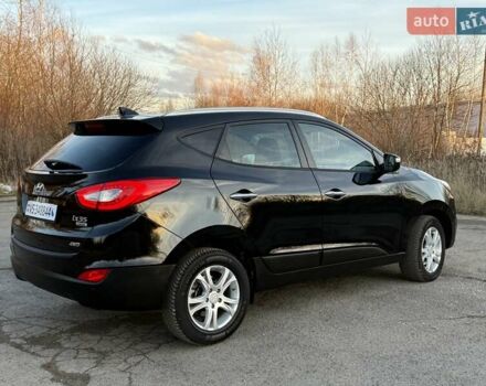 Черный Хендай их35, объемом двигателя 2 л и пробегом 182 тыс. км за 14650 $, фото 10 на Automoto.ua