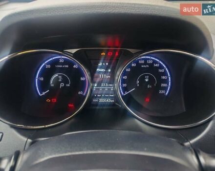 Хендай их35 2014 в Бердичеве на Automoto.ua Черный Хендай их35, объемом двигателя 2 л и пробегом 203 тыс. км за 13850 $, фото 30 на Automoto.ua