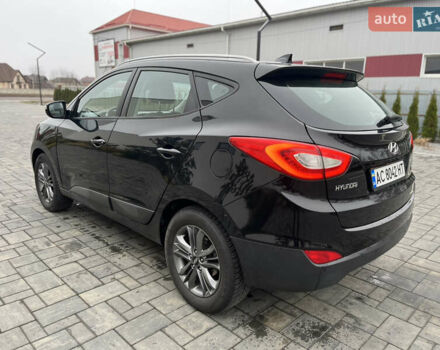 Черный Хендай их35, объемом двигателя 1.69 л и пробегом 167 тыс. км за 13200 $, фото 2 на Automoto.ua