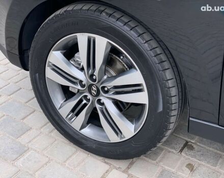 Черный Хендай их35, объемом двигателя 2 л и пробегом 214 тыс. км за 14999 $, фото 12 на Automoto.ua