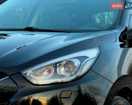 Черный Хендай их35, объемом двигателя 2 л и пробегом 182 тыс. км за 14650 $, фото 24 на Automoto.ua