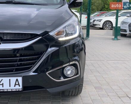 Черный Хендай их35, объемом двигателя 2 л и пробегом 214 тыс. км за 14999 $, фото 9 на Automoto.ua