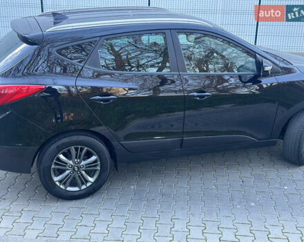 Черный Хендай их35, объемом двигателя 2 л и пробегом 237 тыс. км за 15150 $, фото 11 на Automoto.ua