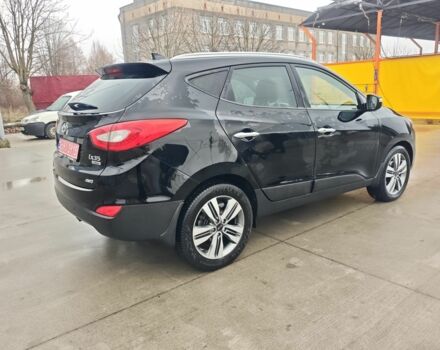Черный Хендай их35, объемом двигателя 2 л и пробегом 203 тыс. км за 13750 $, фото 1 на Automoto.ua