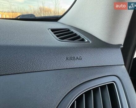 Черный Хендай их35, объемом двигателя 2 л и пробегом 182 тыс. км за 14650 $, фото 40 на Automoto.ua