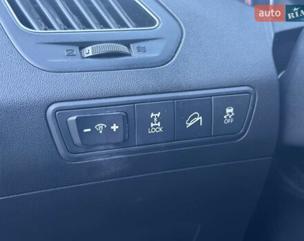 Черный Хендай их35, объемом двигателя 2 л и пробегом 237 тыс. км за 15150 $, фото 21 на Automoto.ua