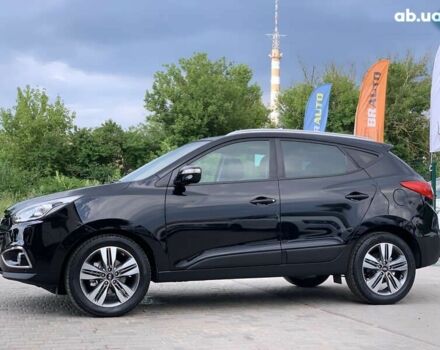 Черный Хендай их35, объемом двигателя 2 л и пробегом 214 тыс. км за 14999 $, фото 11 на Automoto.ua