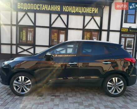 Черный Хендай их35, объемом двигателя 2 л и пробегом 176 тыс. км за 14950 $, фото 85 на Automoto.ua