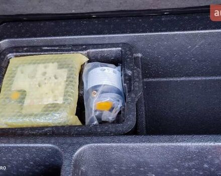 Чорний Хендай іх35, об'ємом двигуна 2 л та пробігом 203 тис. км за 13750 $, фото 9 на Automoto.ua