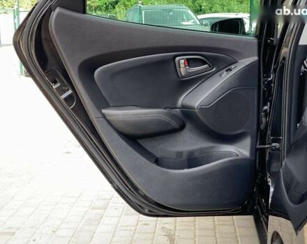 Черный Хендай их35, объемом двигателя 2 л и пробегом 214 тыс. км за 14999 $, фото 27 на Automoto.ua