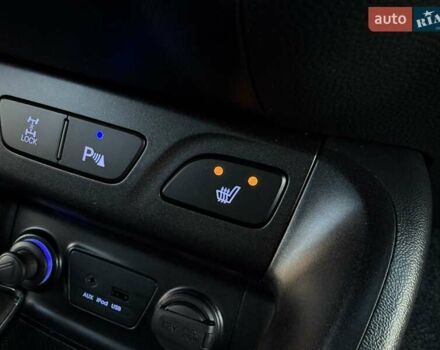 Черный Хендай их35, объемом двигателя 2 л и пробегом 182 тыс. км за 14650 $, фото 48 на Automoto.ua