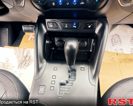 Чорний Хендай іх35, об'ємом двигуна 2 л та пробігом 203 тис. км за 13500 $, фото 11 на Automoto.ua