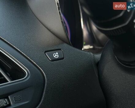 Черный Хендай их35, объемом двигателя 2 л и пробегом 182 тыс. км за 14650 $, фото 71 на Automoto.ua