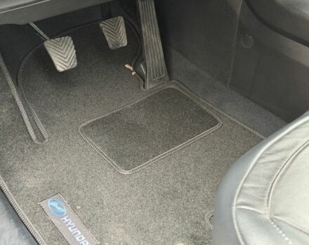 Чорний Хендай іх35, об'ємом двигуна 2 л та пробігом 240 тис. км за 14999 $, фото 22 на Automoto.ua