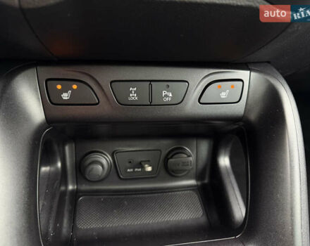 Чорний Хендай іх35, об'ємом двигуна 2 л та пробігом 240 тис. км за 15800 $, фото 45 на Automoto.ua