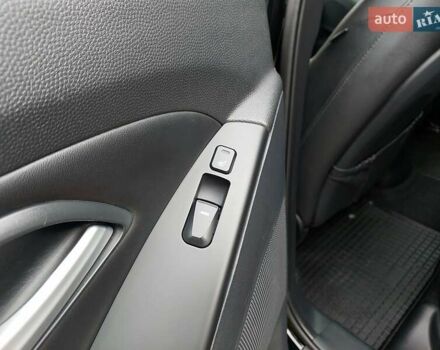 Черный Хендай их35, объемом двигателя 2 л и пробегом 152 тыс. км за 14950 $, фото 45 на Automoto.ua