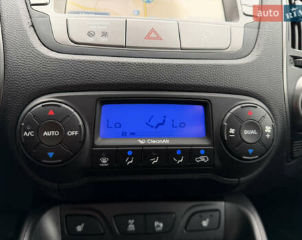 Чорний Хендай іх35, об'ємом двигуна 2 л та пробігом 240 тис. км за 15800 $, фото 44 на Automoto.ua