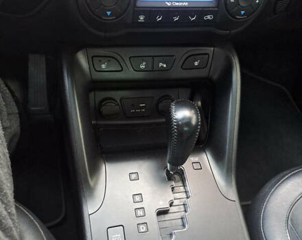 Черный Хендай их35, объемом двигателя 2 л и пробегом 173 тыс. км за 16500 $, фото 18 на Automoto.ua