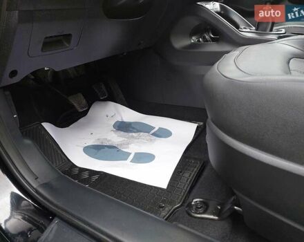 Черный Хендай их35, объемом двигателя 2 л и пробегом 152 тыс. км за 14950 $, фото 43 на Automoto.ua