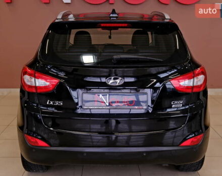 Черный Хендай их35, объемом двигателя 2 л и пробегом 182 тыс. км за 15500 $, фото 13 на Automoto.ua