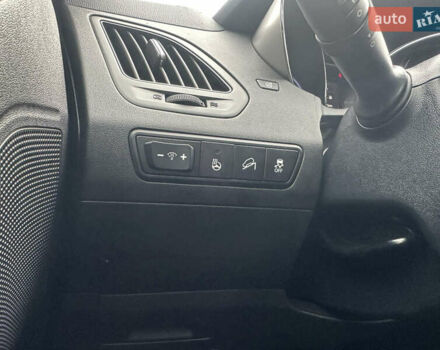 Чорний Хендай іх35, об'ємом двигуна 2 л та пробігом 164 тис. км за 17100 $, фото 29 на Automoto.ua
