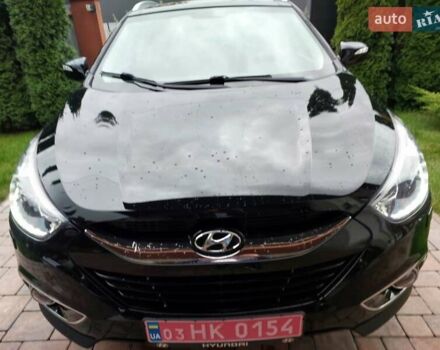 Черный Хендай их35, объемом двигателя 2 л и пробегом 152 тыс. км за 14950 $, фото 3 на Automoto.ua