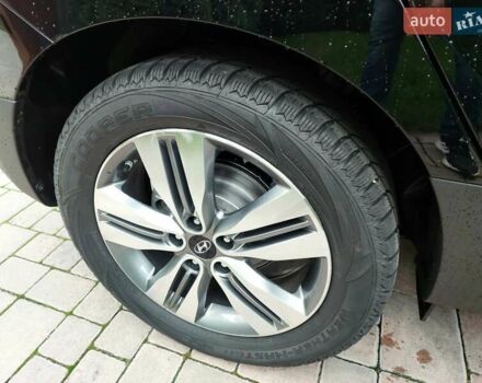 Черный Хендай их35, объемом двигателя 2 л и пробегом 152 тыс. км за 14950 $, фото 29 на Automoto.ua