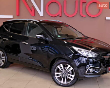 Черный Хендай их35, объемом двигателя 2 л и пробегом 182 тыс. км за 15500 $, фото 4 на Automoto.ua