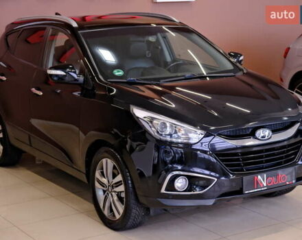 Черный Хендай их35, объемом двигателя 2 л и пробегом 182 тыс. км за 15500 $, фото 3 на Automoto.ua