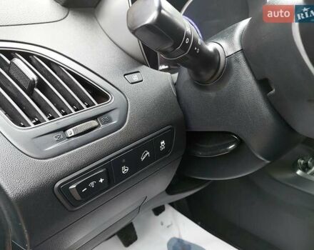 Черный Хендай их35, объемом двигателя 2 л и пробегом 152 тыс. км за 14950 $, фото 48 на Automoto.ua