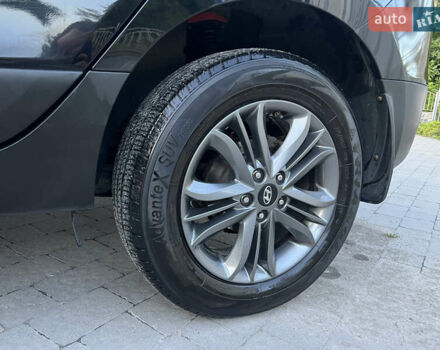 Черный Хендай их35, объемом двигателя 2 л и пробегом 260 тыс. км за 12500 $, фото 7 на Automoto.ua