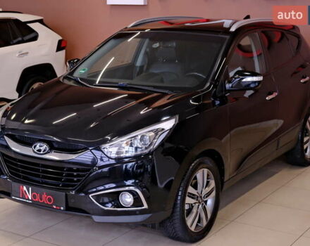 Черный Хендай их35, объемом двигателя 2 л и пробегом 182 тыс. км за 15500 $, фото 2 на Automoto.ua
