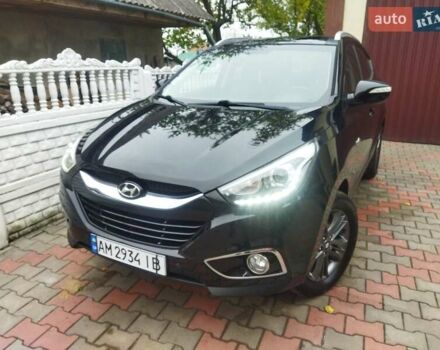 Черный Хендай их35, объемом двигателя 1.7 л и пробегом 252 тыс. км за 14900 $, фото 1 на Automoto.ua