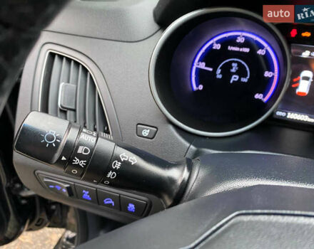 Чорний Хендай іх35, об'ємом двигуна 2 л та пробігом 160 тис. км за 15599 $, фото 49 на Automoto.ua