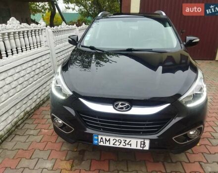 Черный Хендай их35, объемом двигателя 1.7 л и пробегом 252 тыс. км за 14900 $, фото 26 на Automoto.ua