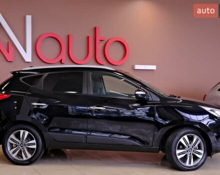 Черный Хендай их35, объемом двигателя 2 л и пробегом 182 тыс. км за 15500 $, фото 7 на Automoto.ua