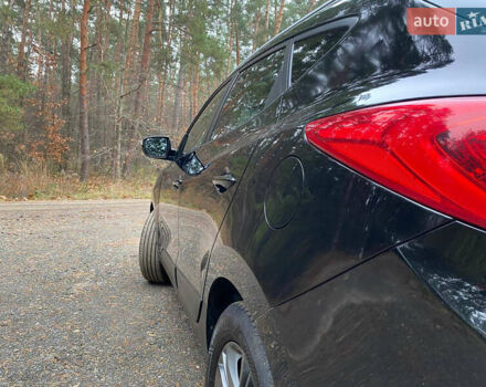 Чорний Хендай іх35, об'ємом двигуна 2 л та пробігом 160 тис. км за 15599 $, фото 34 на Automoto.ua