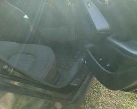 Черный Хендай их35, объемом двигателя 1.7 л и пробегом 165 тыс. км за 15250 $, фото 16 на Automoto.ua