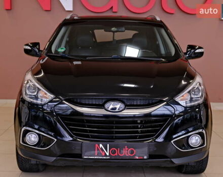 Черный Хендай их35, объемом двигателя 2 л и пробегом 182 тыс. км за 15500 $, фото 1 на Automoto.ua