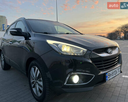 Черный Хендай их35, объемом двигателя 2 л и пробегом 179 тыс. км за 16500 $, фото 3 на Automoto.ua