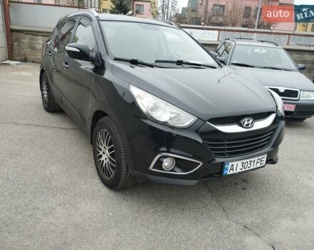 Черный Хендай их35, объемом двигателя 2 л и пробегом 230 тыс. км за 9500 $, фото 1 на Automoto.ua