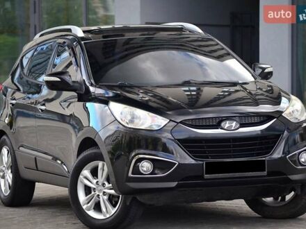 Черный Хендай их35, объемом двигателя 2 л и пробегом 141 тыс. км за 13200 $, фото 1 на Automoto.ua
