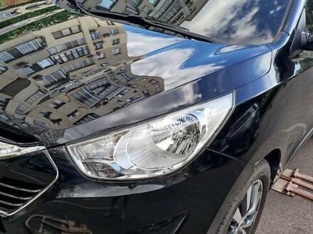Чорний Хендай іх35, об'ємом двигуна 2 л та пробігом 161 тис. км за 12600 $, фото 1 на Automoto.ua