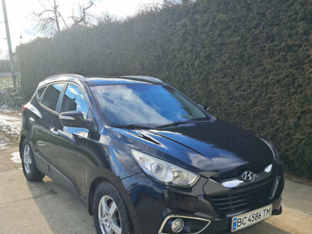 Черный Хендай их35, объемом двигателя 2 л и пробегом 227 тыс. км за 11700 $, фото 1 на Automoto.ua