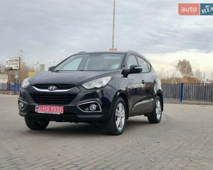 Черный Хендай их35, объемом двигателя 1.7 л и пробегом 229 тыс. км за 10750 $, фото 1 на Automoto.ua