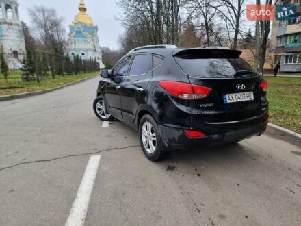 Черный Хендай их35, объемом двигателя 2 л и пробегом 188 тыс. км за 11200 $, фото 1 на Automoto.ua